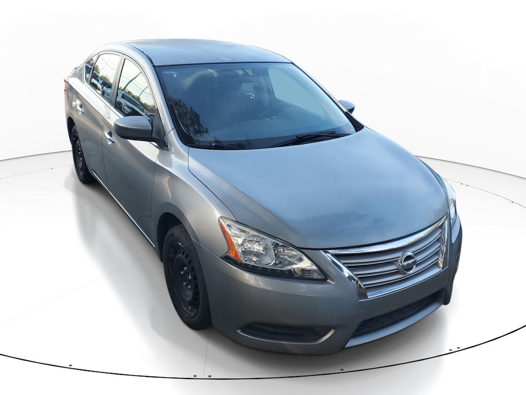 2014 Nissan Sentra SV photo 2