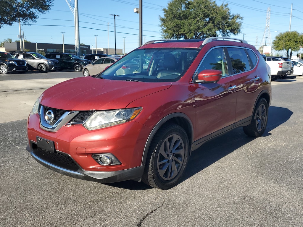 2016 Nissan Rogue SL photo 3