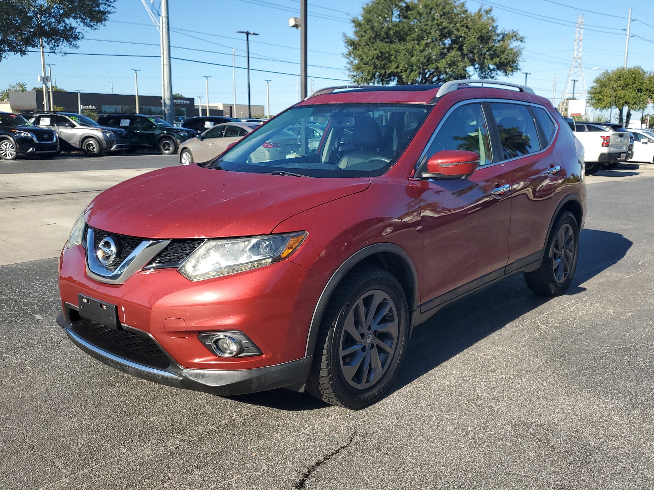 2016 Nissan Rogue SL photo 3