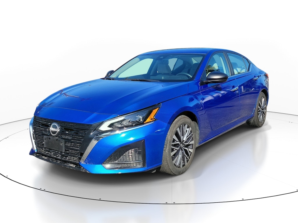 Certified 2025 Nissan Altima SV Sedan