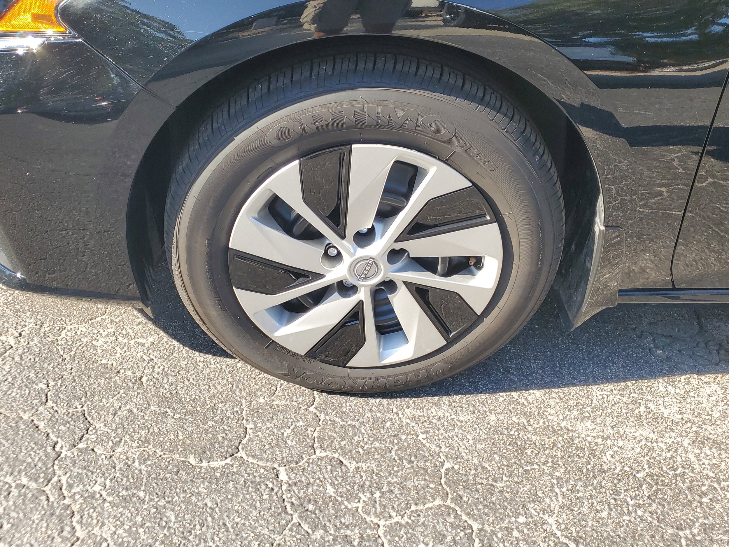 2024 Nissan Altima 2.5 S photo 4