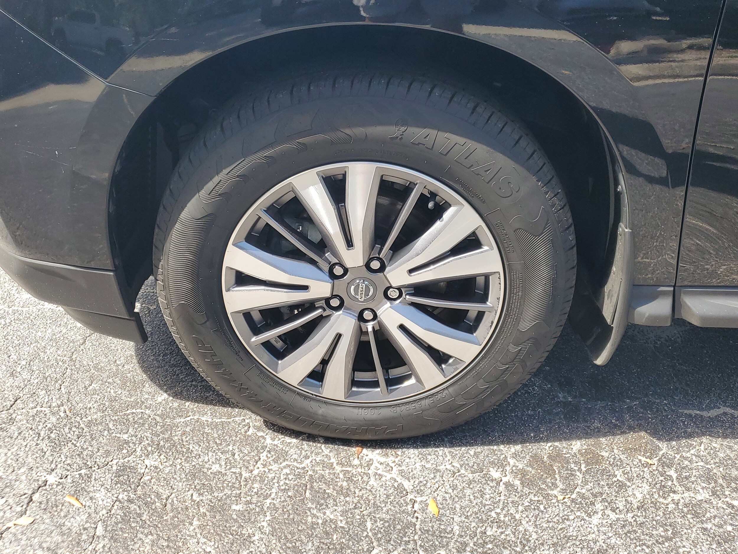 2020 Nissan Pathfinder S photo 4