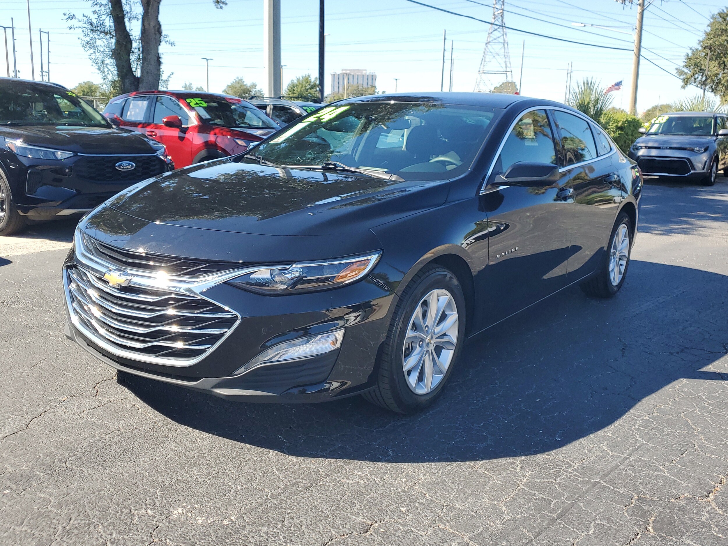 2024 Chevrolet Malibu 1LT photo 3