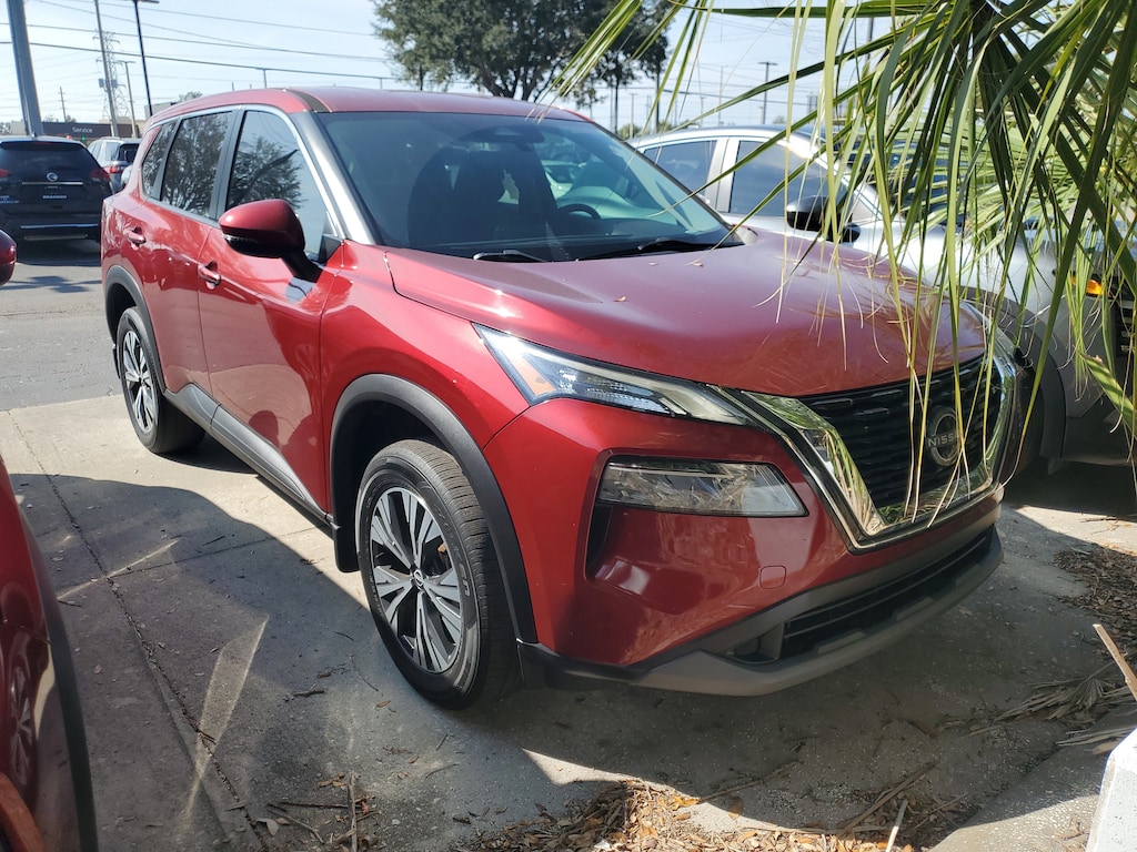 2022 Nissan Rogue SV photo 2