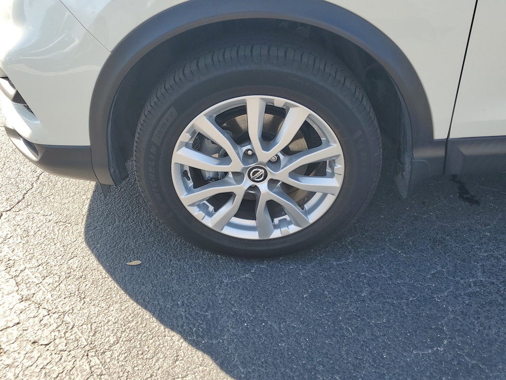 Used 2020 Nissan Rogue Sport SV SUV