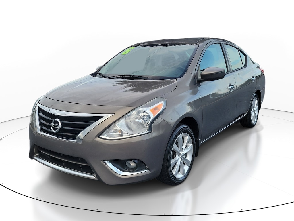Used 2016 Nissan Versa 1.6 SL Sedan