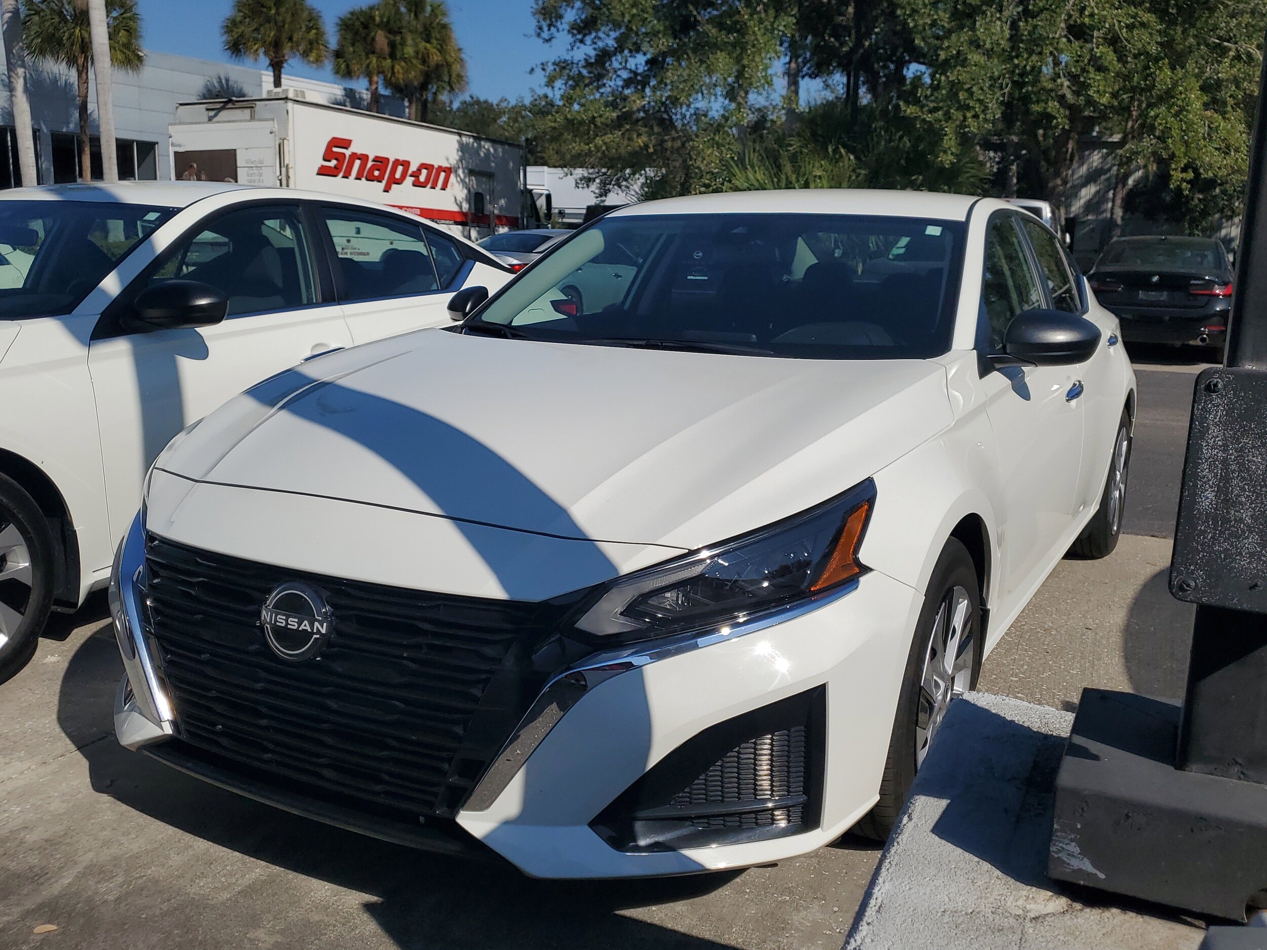 2024 Nissan Altima 2.5 S photo 2