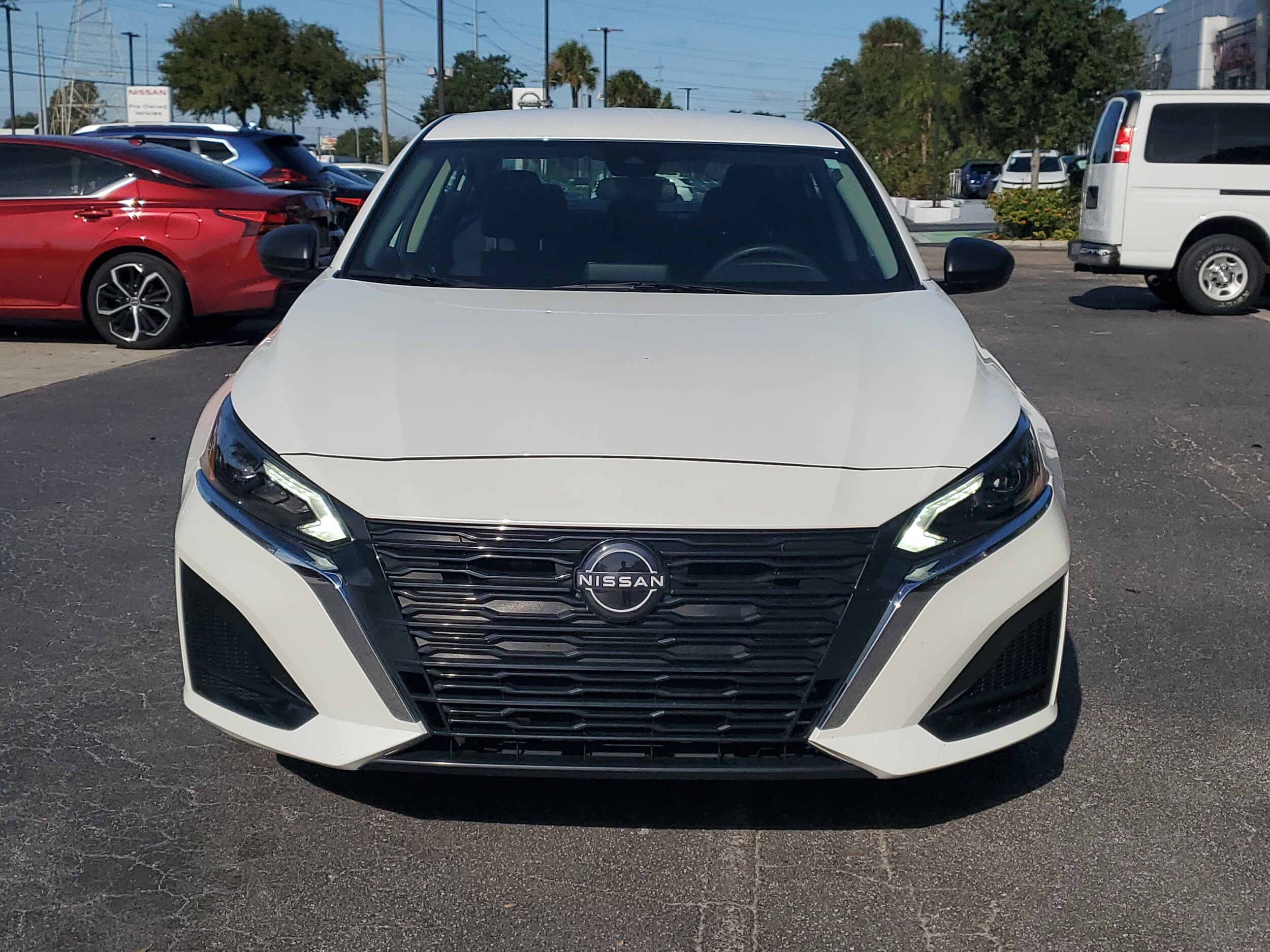 2024 Nissan Altima 2.5 SV photo 2