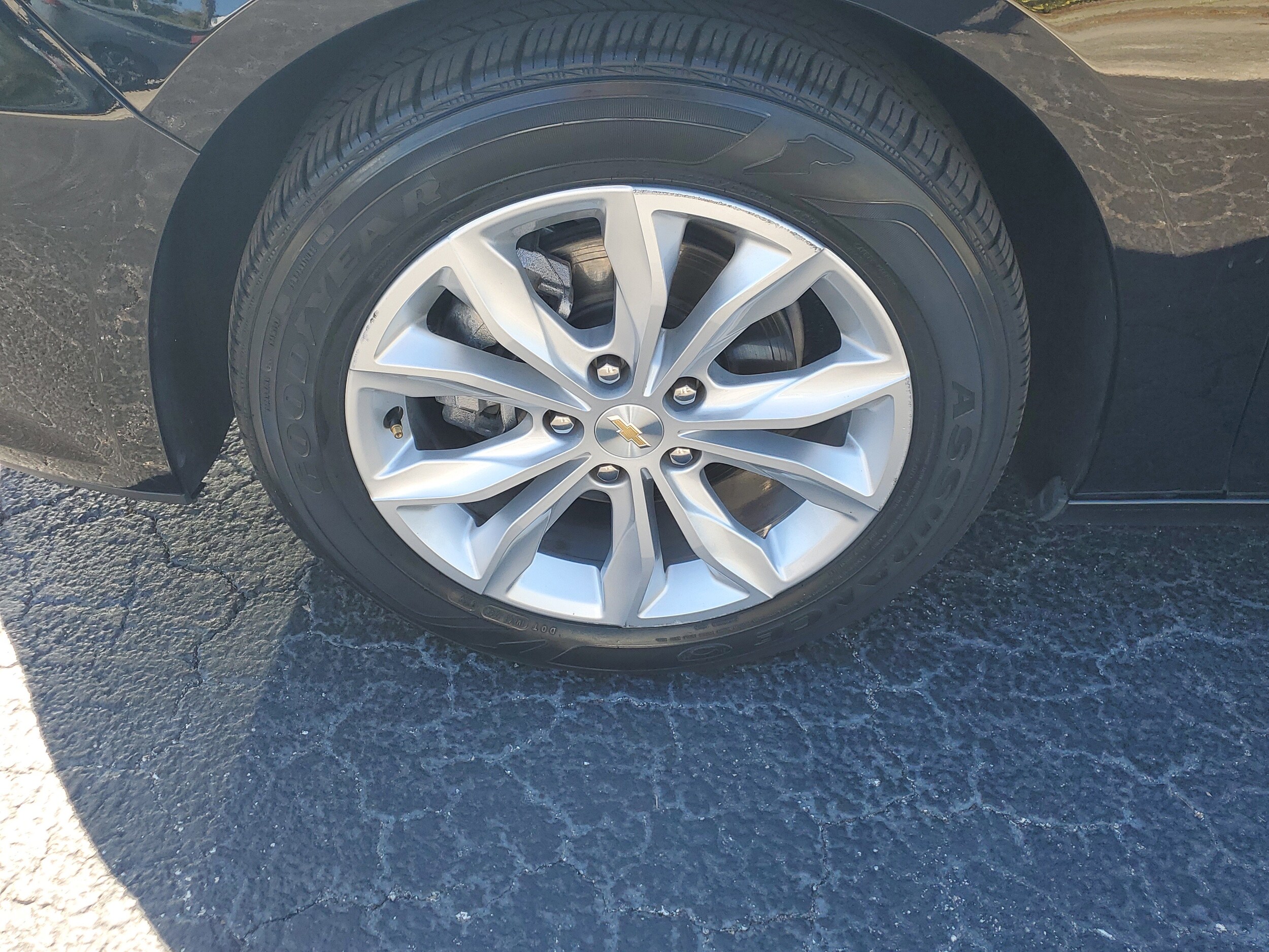 2024 Chevrolet Malibu 1LT photo 4