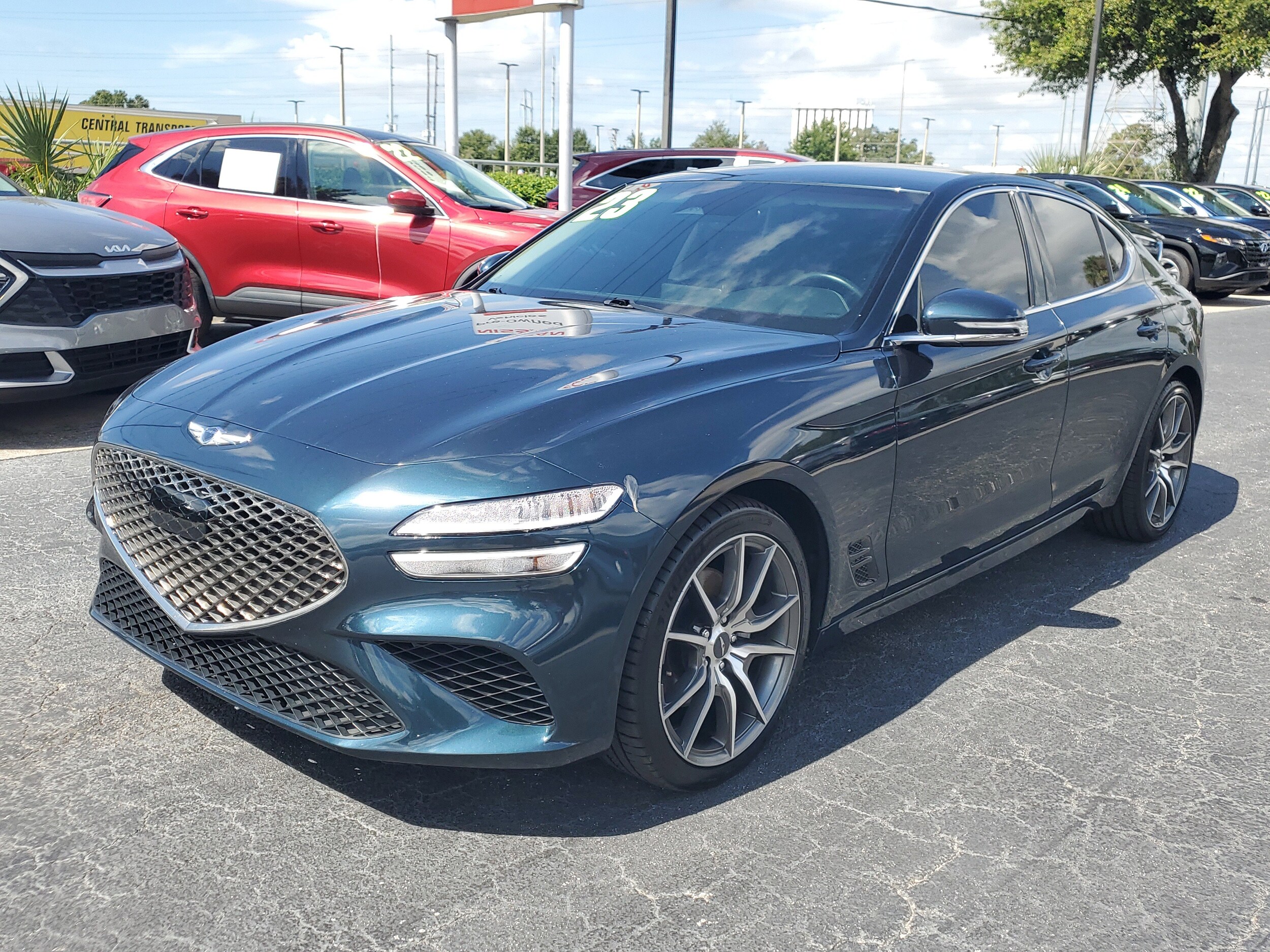 2023 Genesis G70 2.0T photo 3