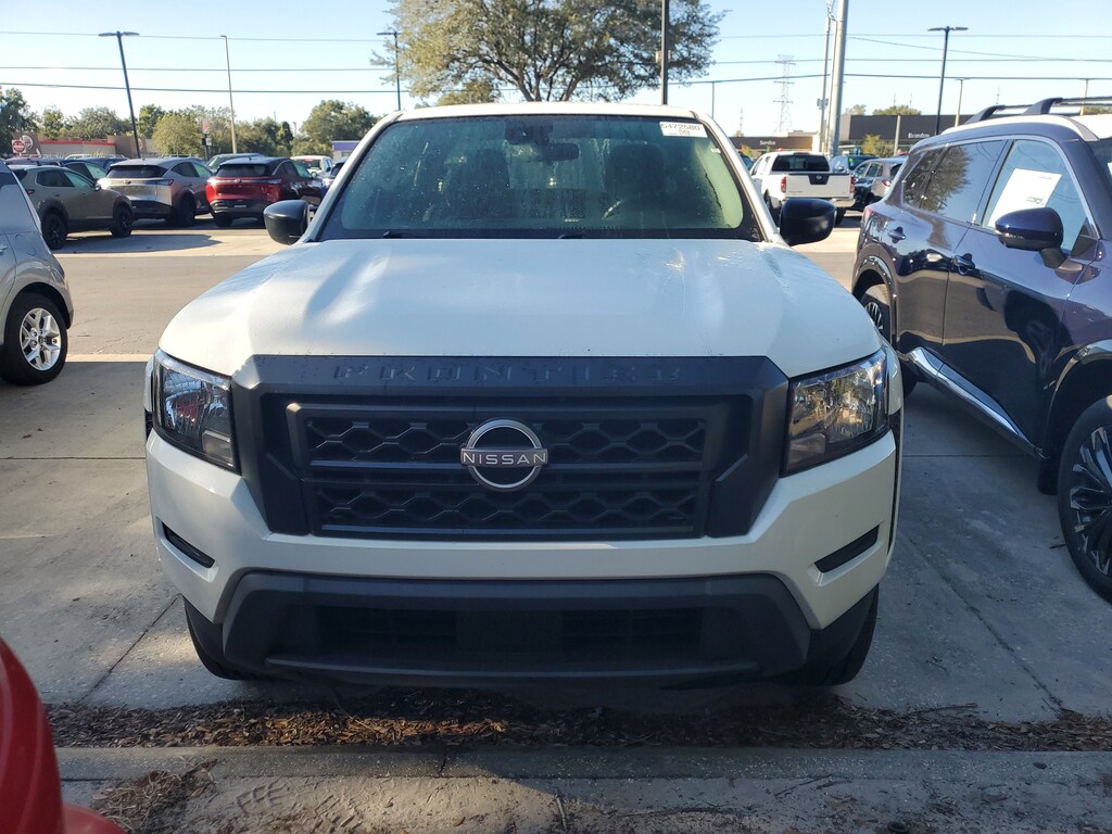 2024 Nissan Frontier S photo 3