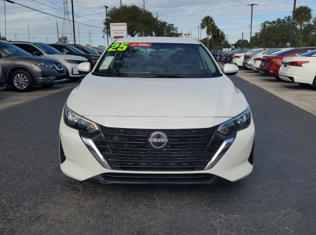 2025 Nissan Sentra SV photo 2