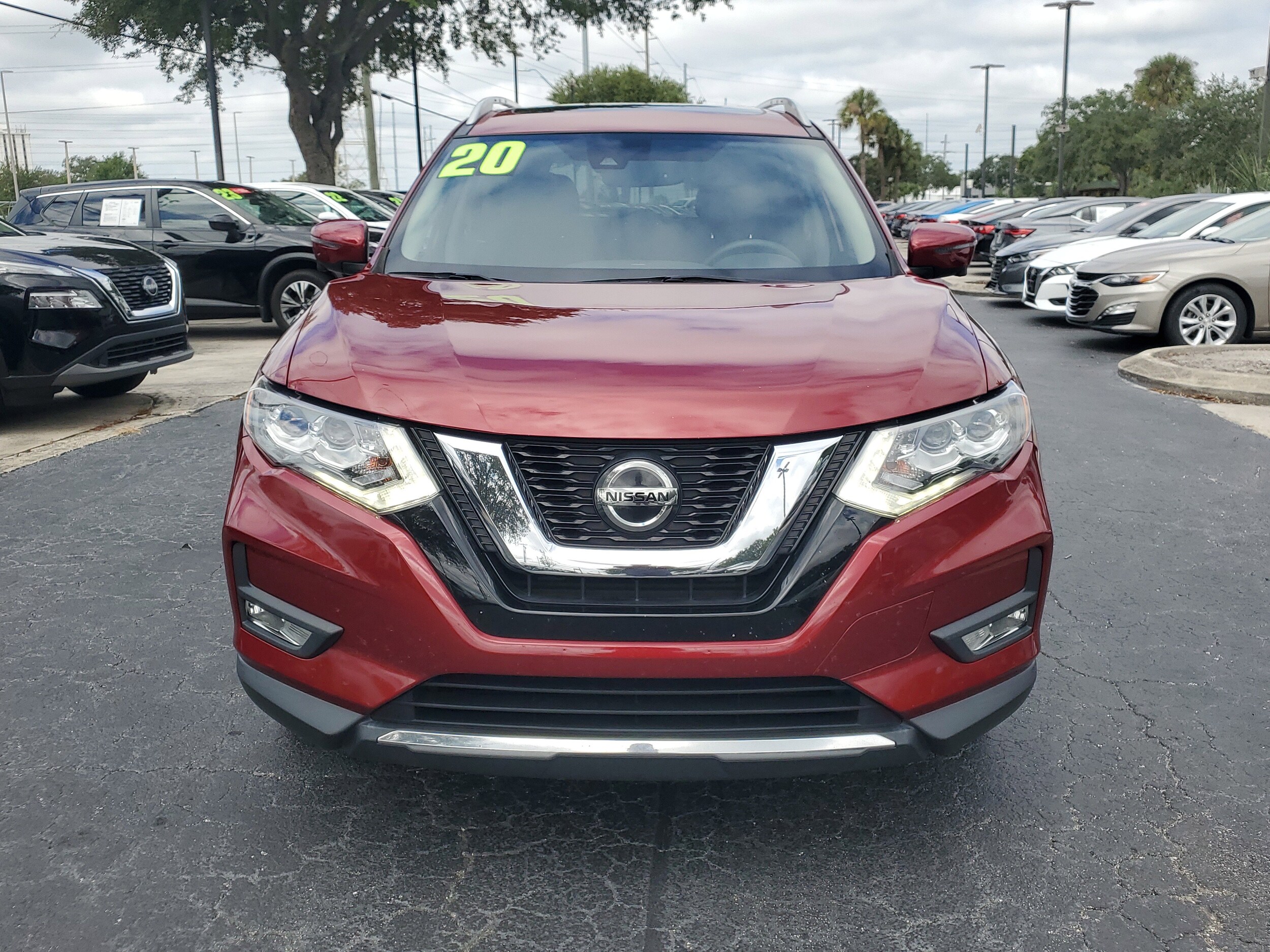 2020 Nissan Rogue SL photo 2
