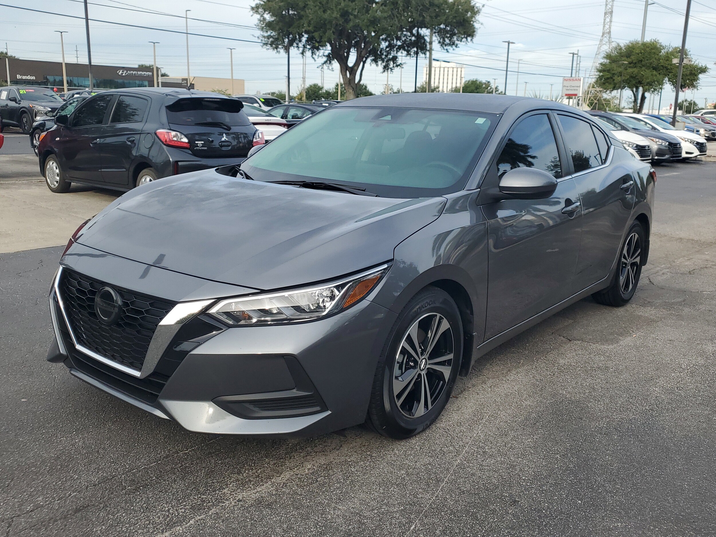 2023 Nissan Sentra SV photo 3