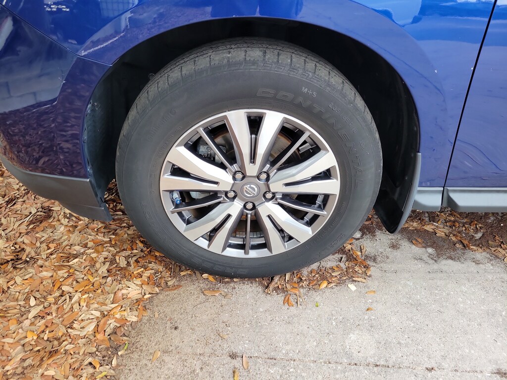 Used 2018 Nissan Pathfinder SV SUV