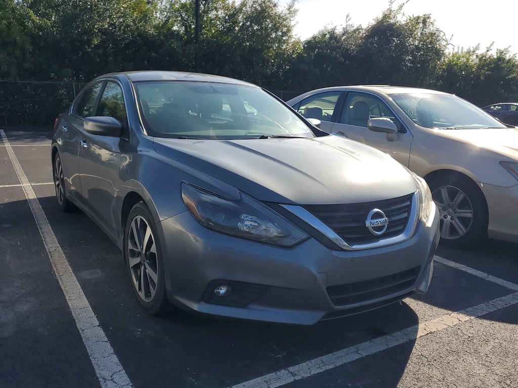 Used 2016 Nissan Altima 2.5 SR Sedan