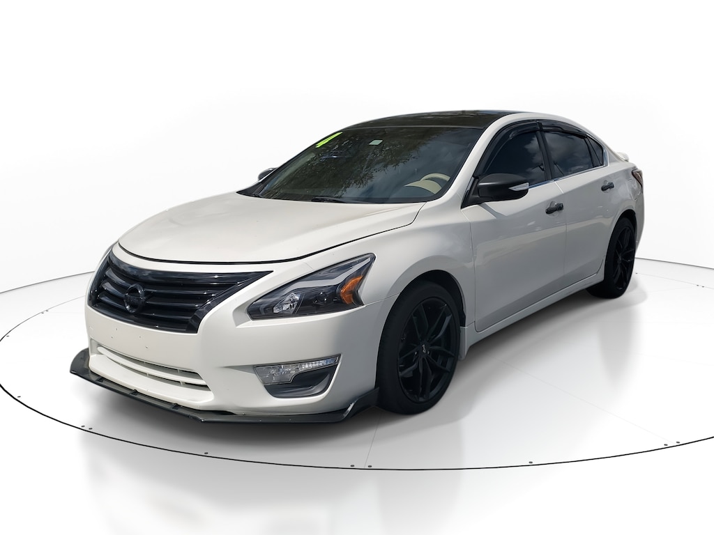 Used 2014 Nissan Altima 2.5 S Sedan