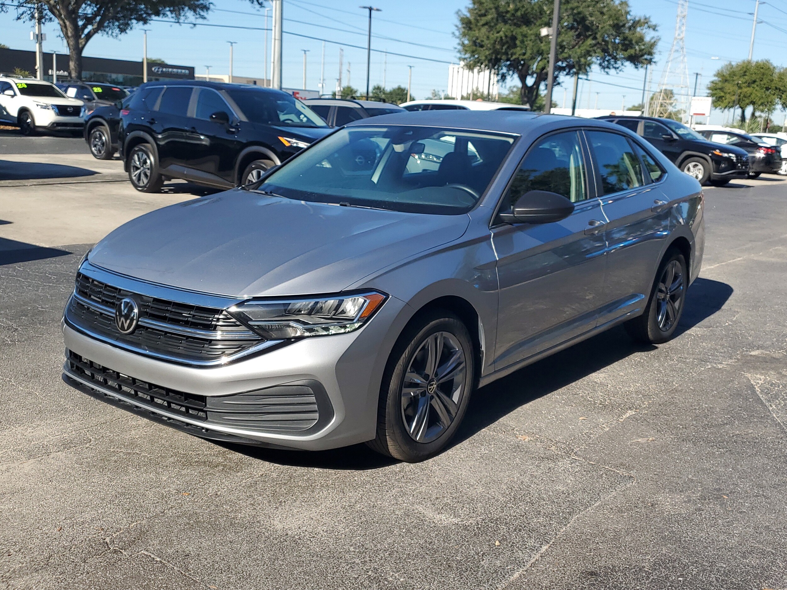 2024 Volkswagen Jetta SE photo 3