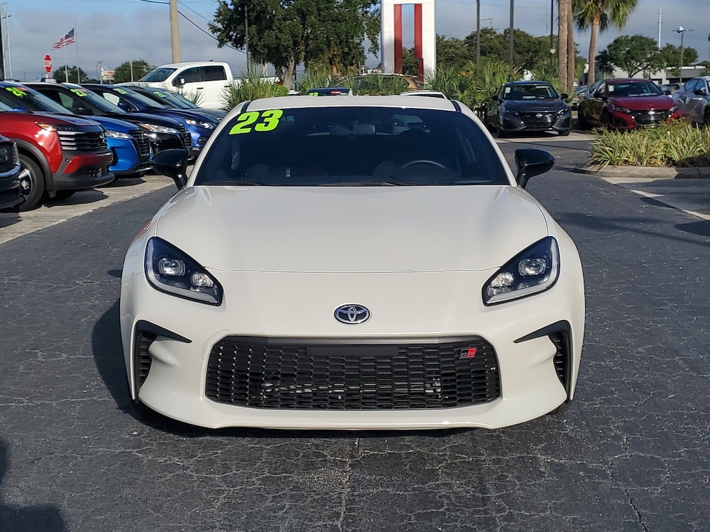2023 Toyota GR86 Premium photo 3