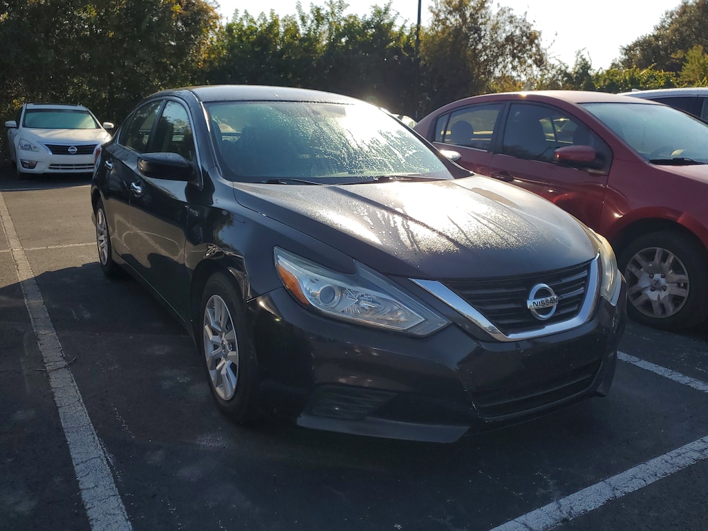 Used 2018 Nissan
