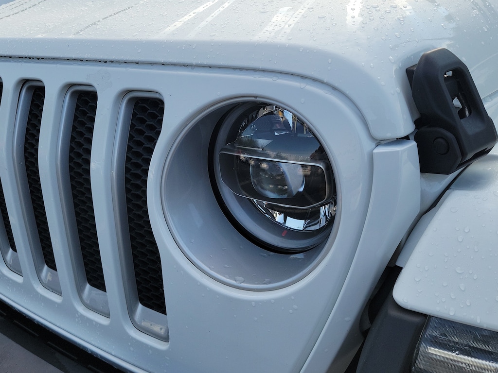 Used 2018 Jeep Wrangler Unlimited Sahara 4x4 SUV