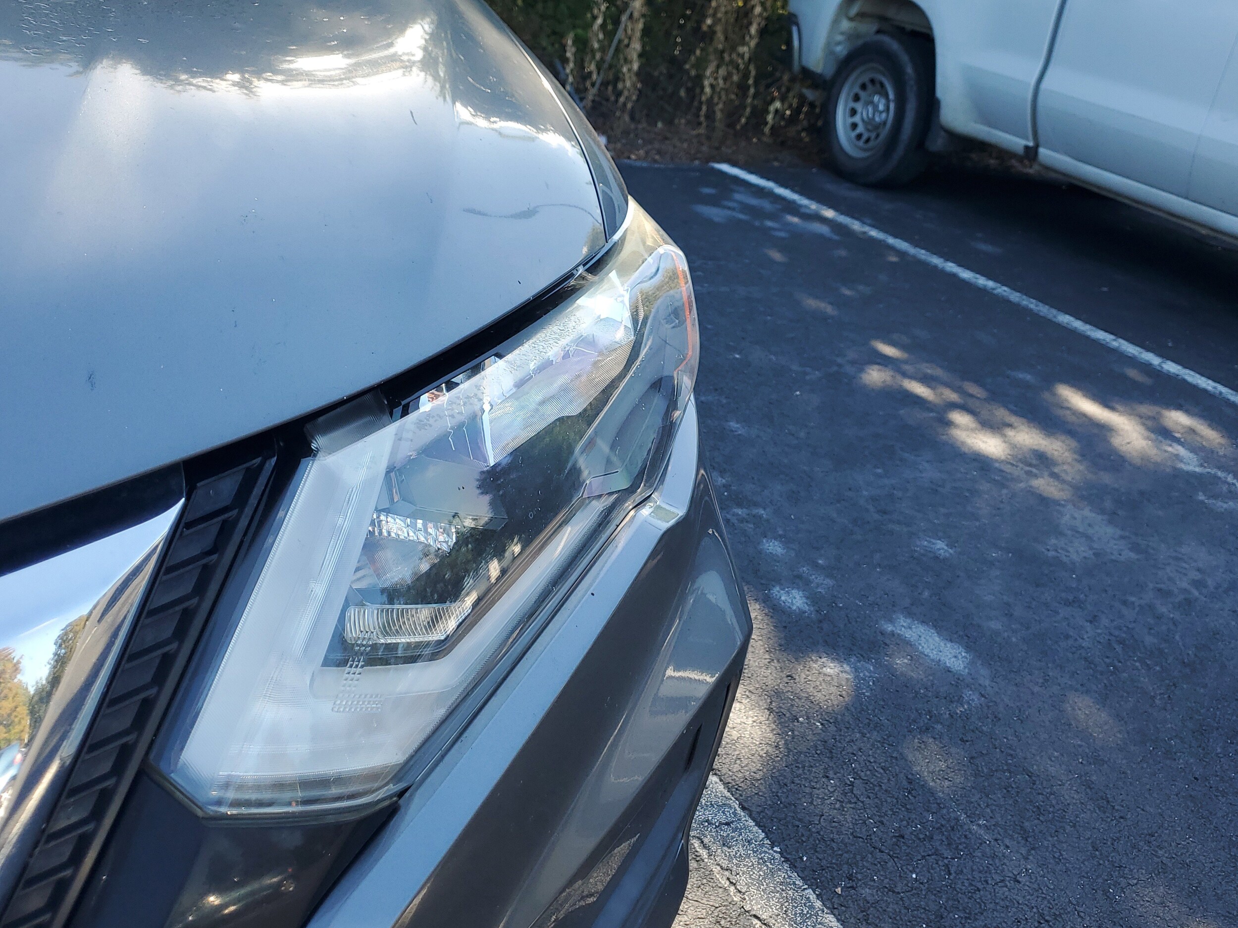 2018 Nissan Rogue SL photo 2