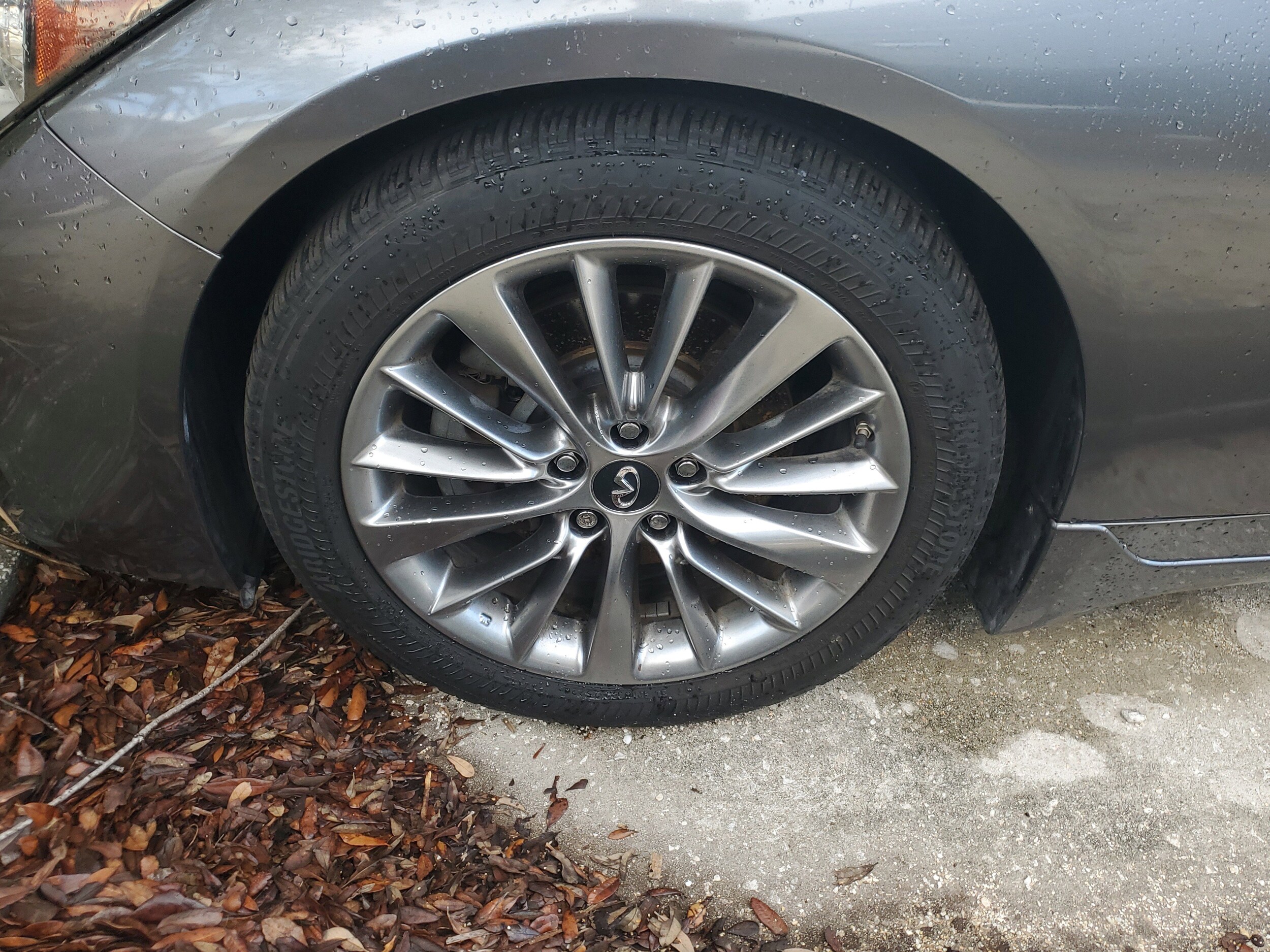 2019 Infiniti Q50 3.0t LUXE photo 2
