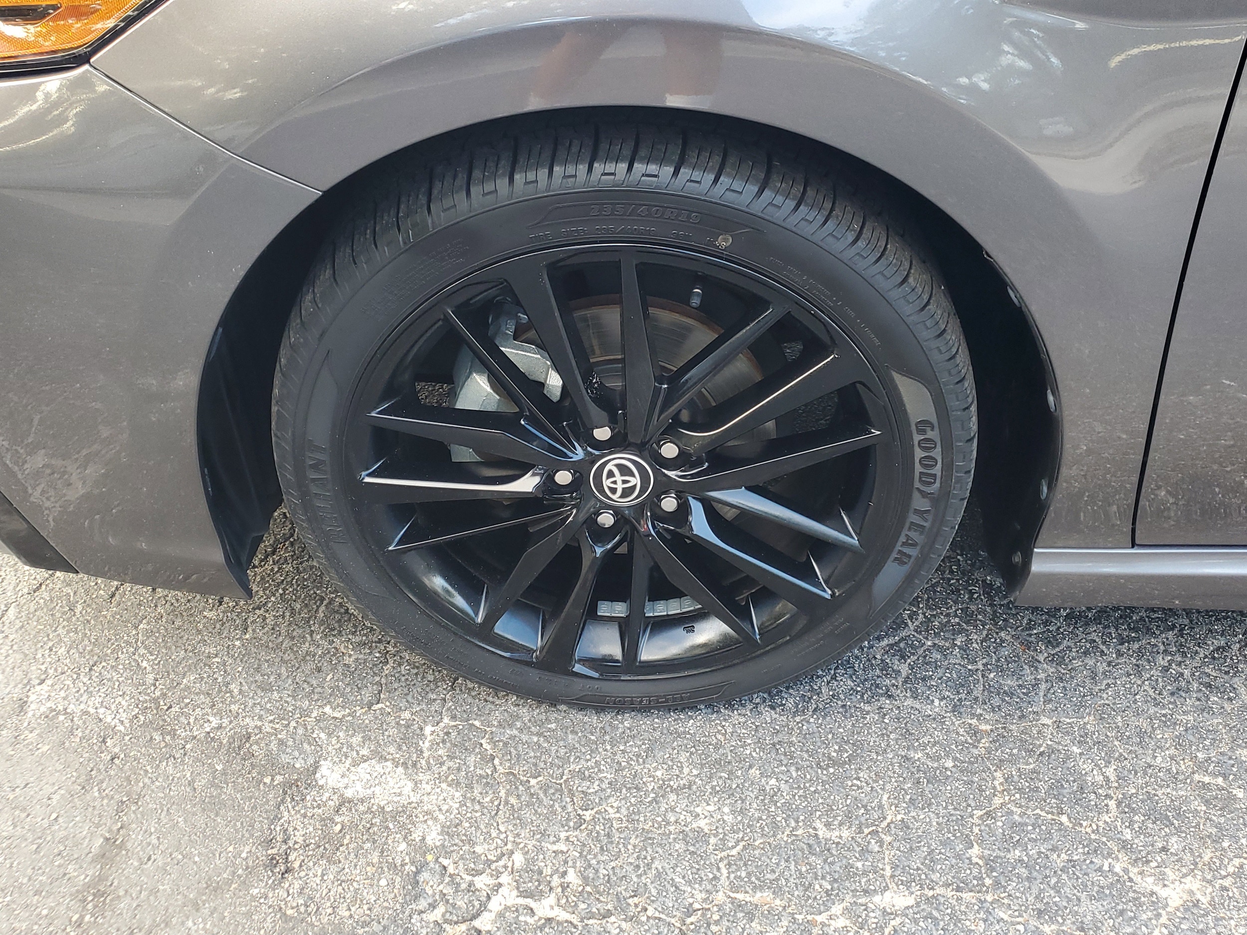 2022 Toyota Camry Hybrid XSE photo 4