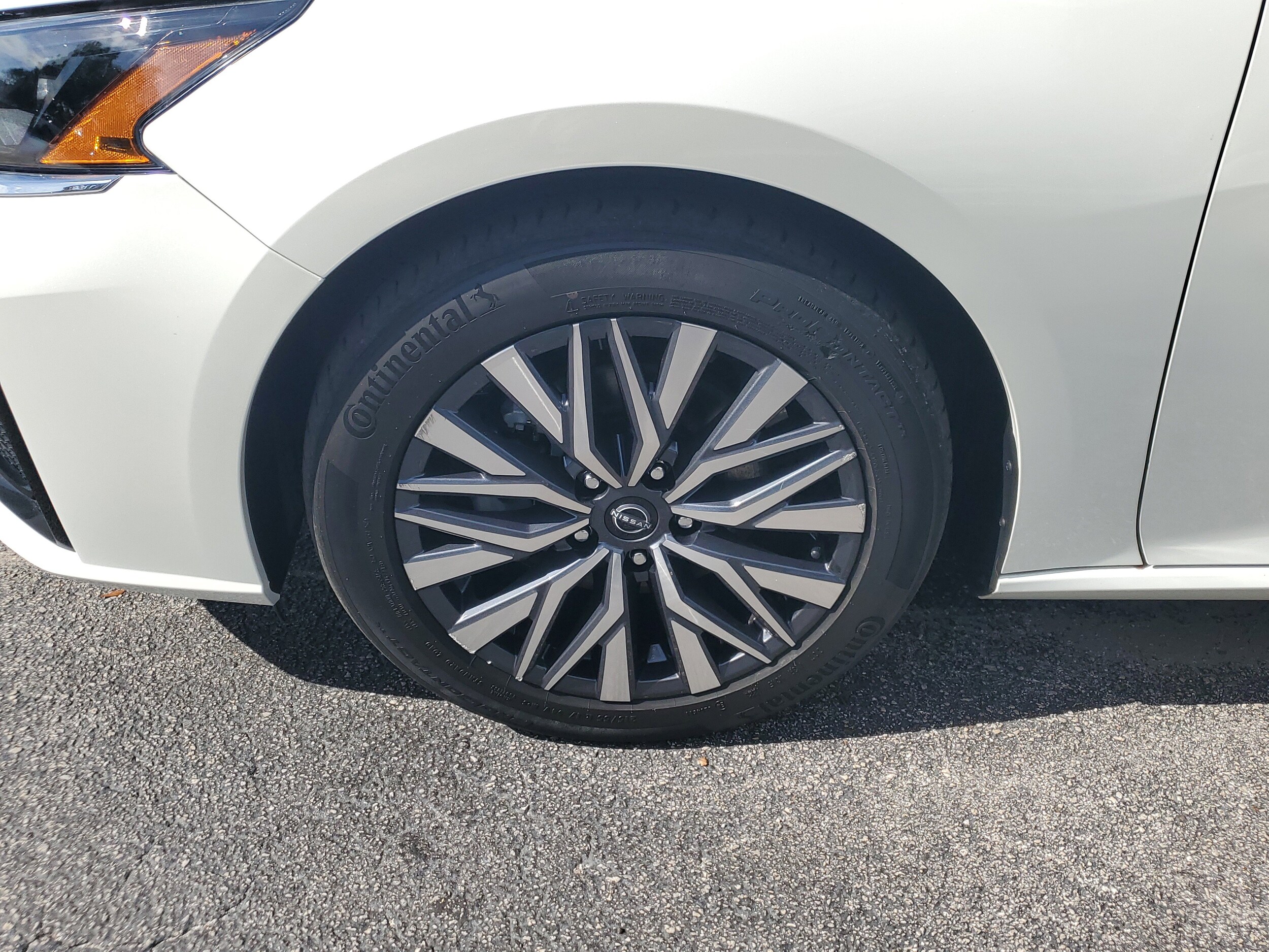 2023 Nissan Altima 2.5 SV photo 4
