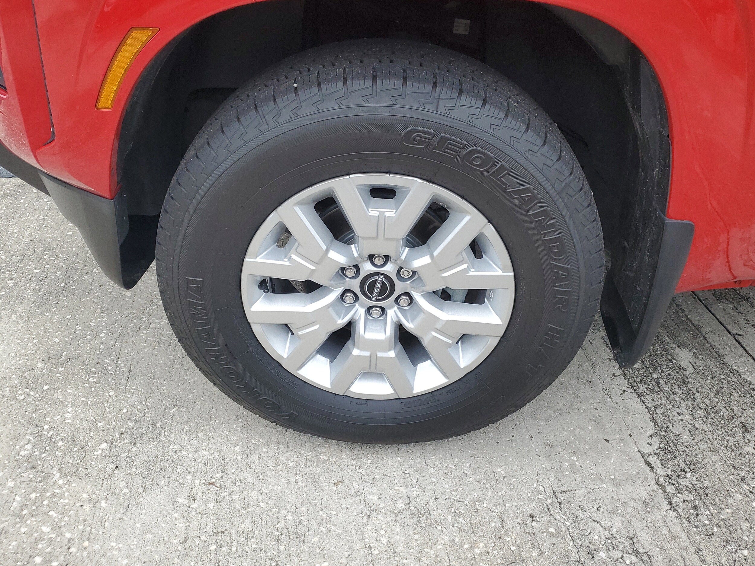 2022 Nissan Frontier SV photo 4