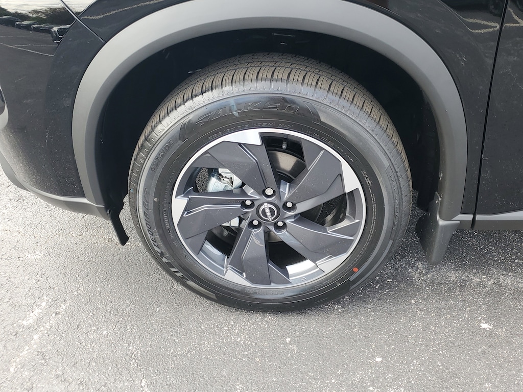 New 2026 Nissan Rogue SV SUV