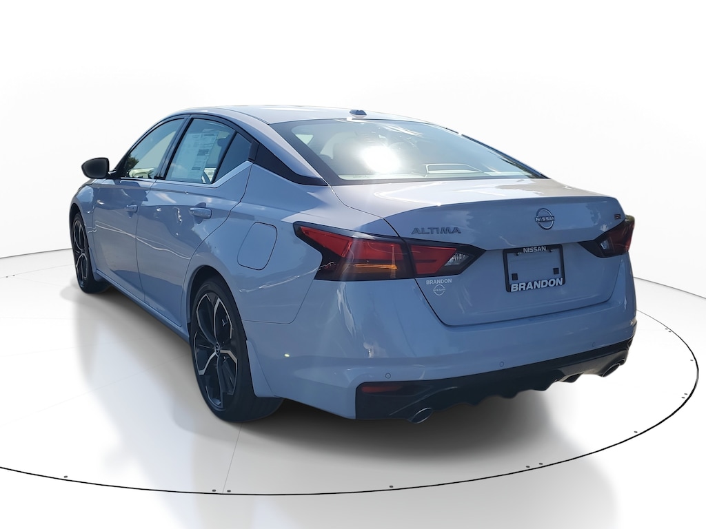 New 2025 Nissan Altima SR Sedan