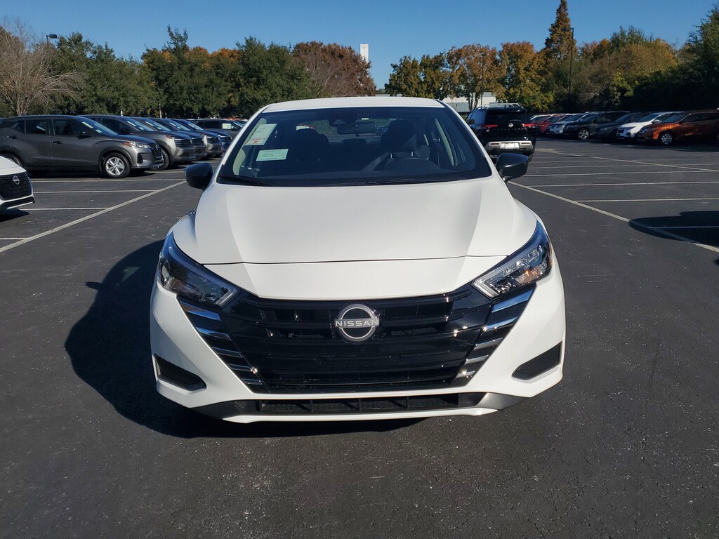 New 2025 Nissan Versa 1.6 S Sedan