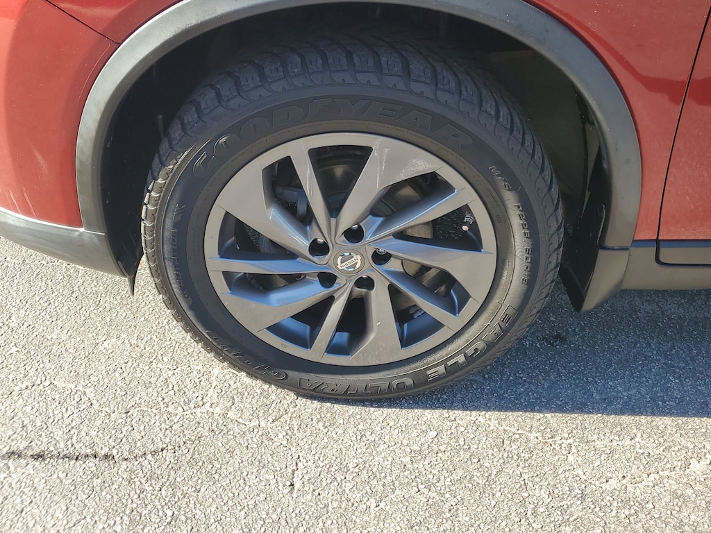 Used 2016 Nissan Rogue SL SUV