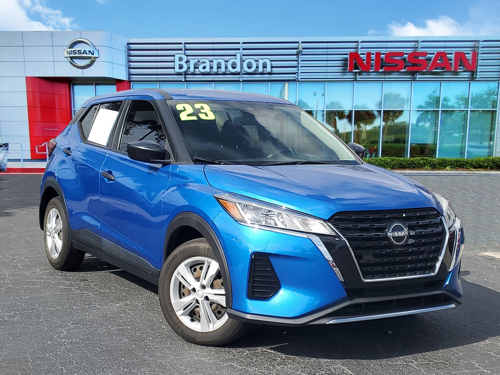 2023 Nissan Kicks SUV 