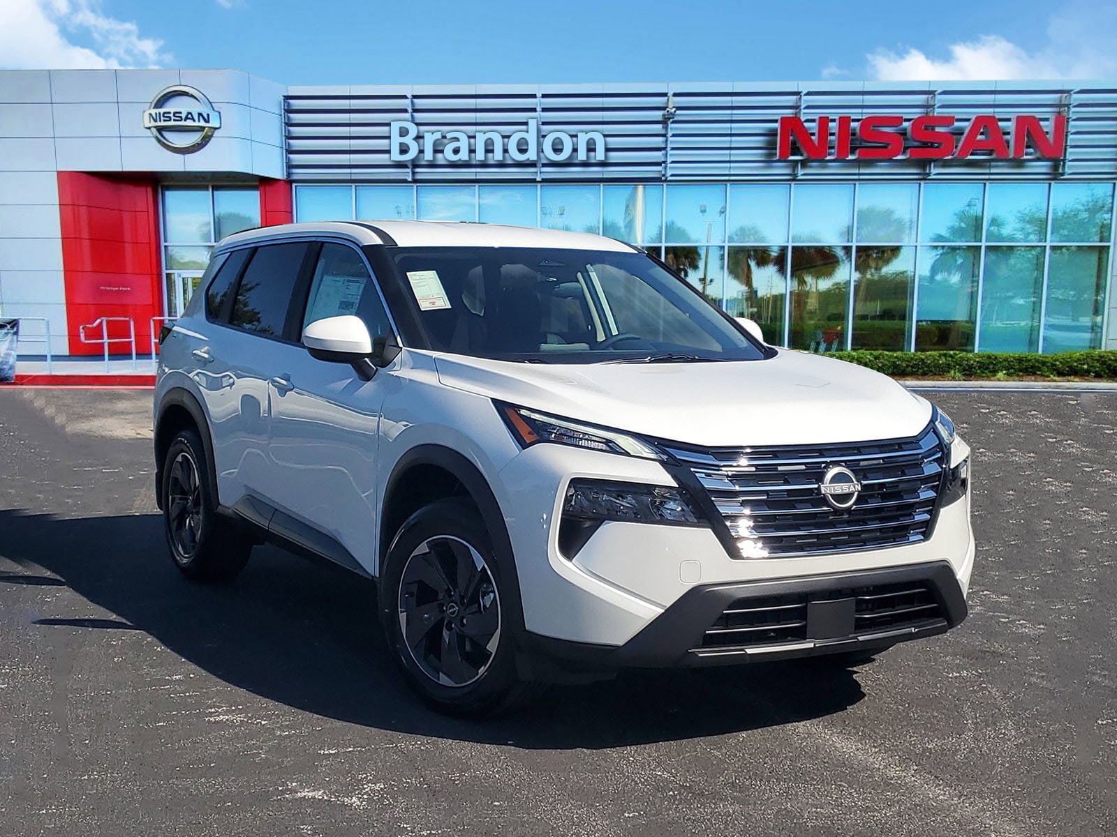 2026 Nissan Rogue SV's photo