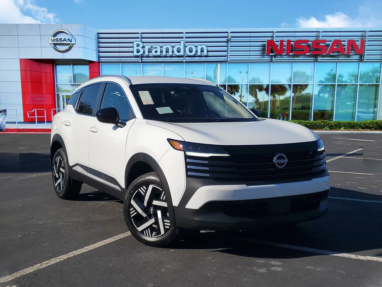 2026 Nissan KICKS SV's photo