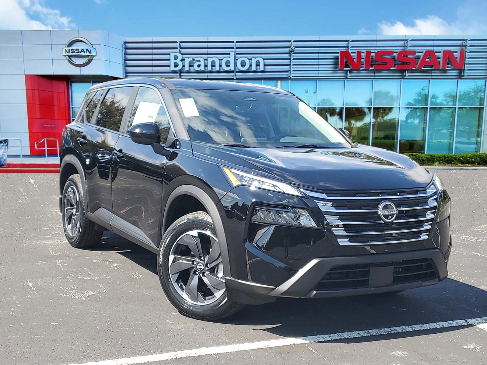 2026 Nissan Rogue SV's photo