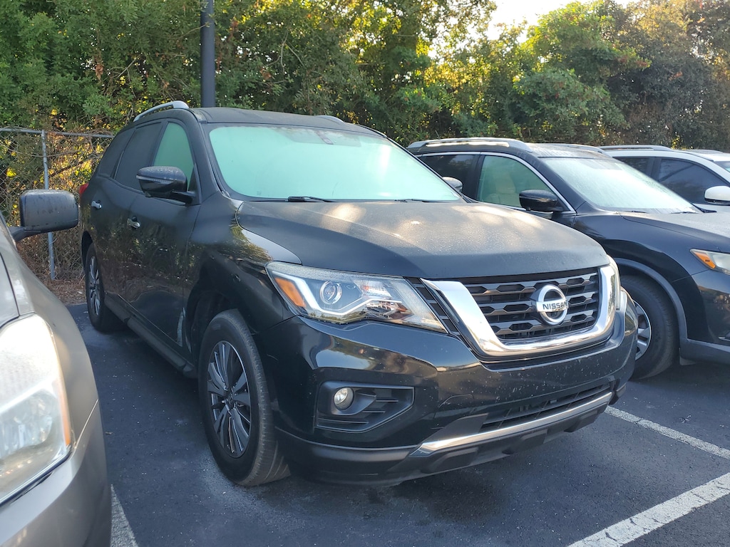 Used 2019 Nissan Pathfinder SL SUV