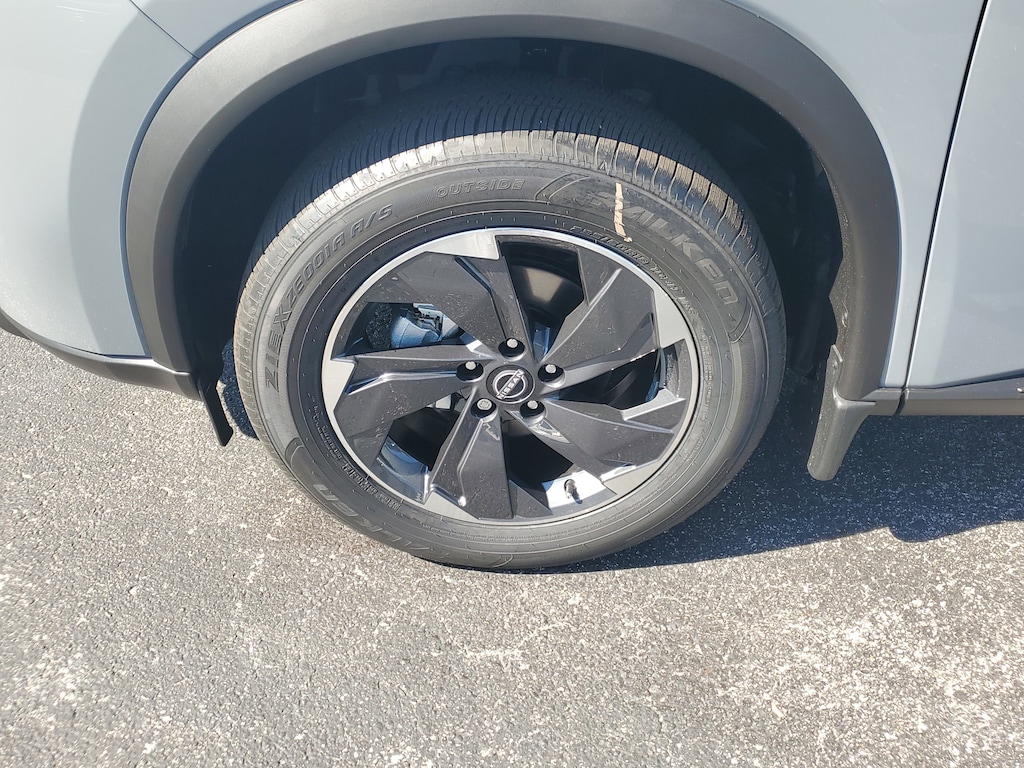 New 2026 Nissan Rogue SV SUV