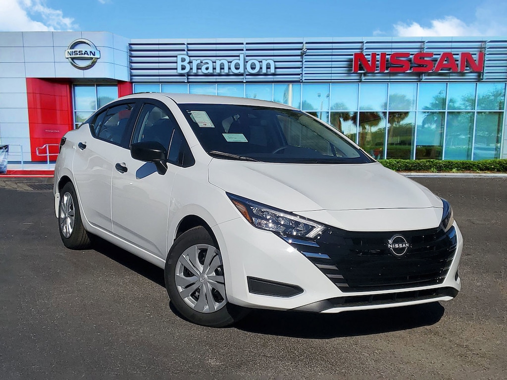 New 2025 Nissan Versa 1.6 S Sedan