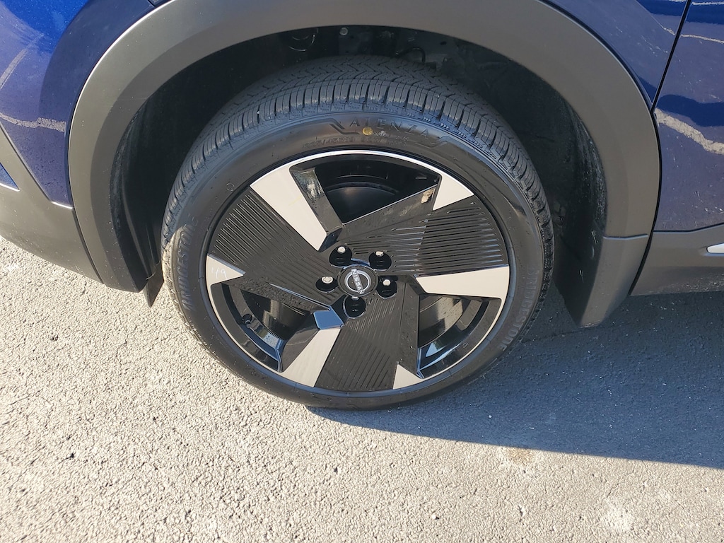 New 2026 Nissan Kicks SR SUV