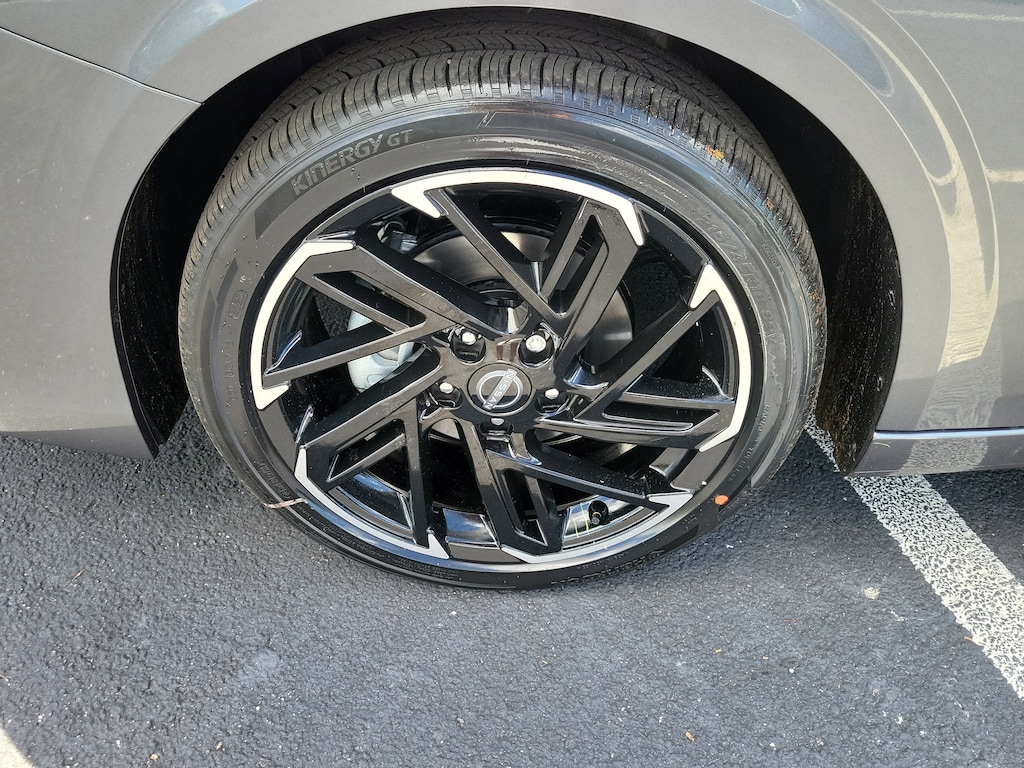 New 2026 Nissan Sentra SR Sedan