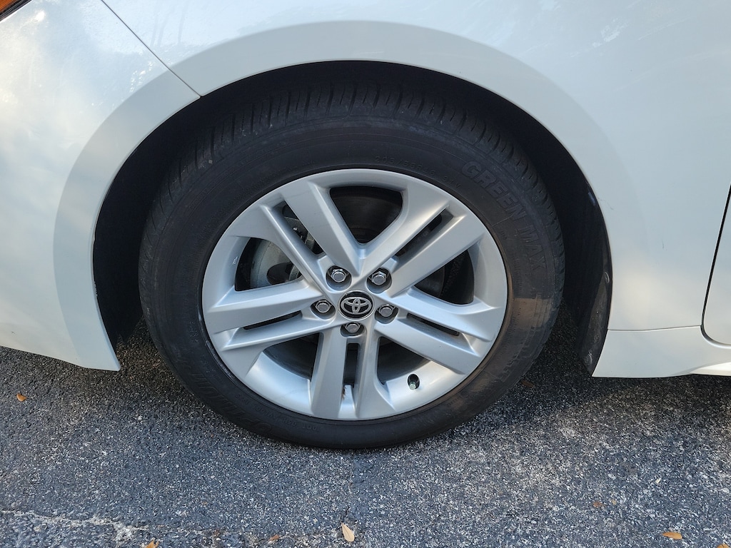 Used 2020 Toyota Corolla Hatchback SE Hatchback