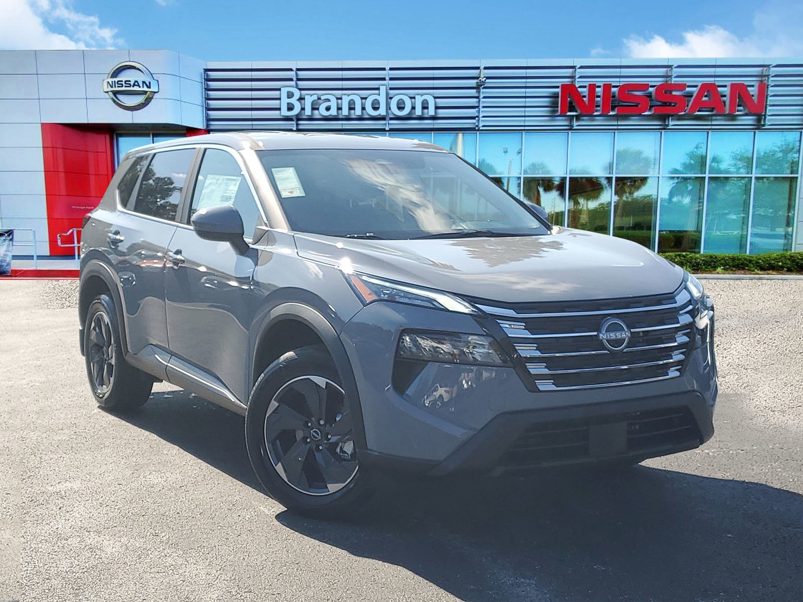 2026 Nissan Rogue SV's photo