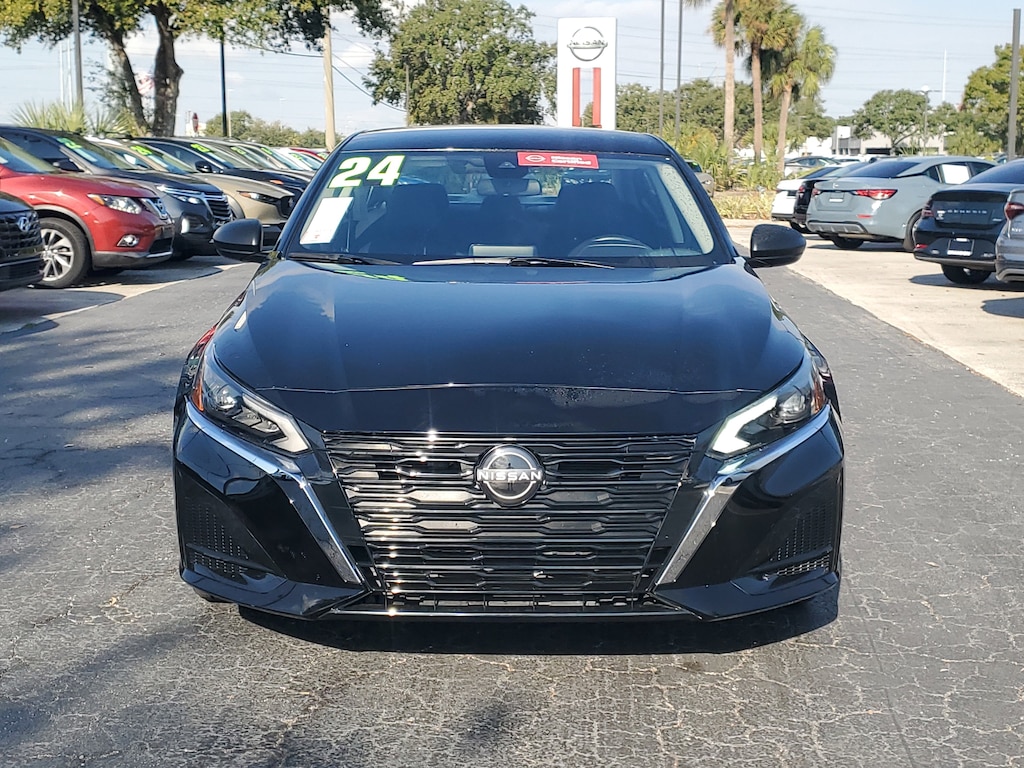 Used 2024 Nissan Altima 2.5 SV Sedan