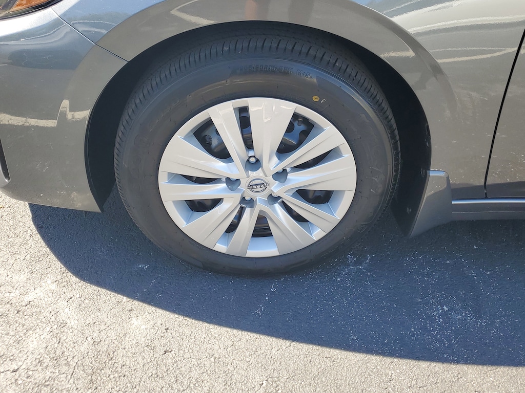 New 2025 Nissan Sentra S Sedan