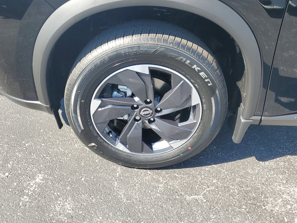 New 2026 Nissan Rogue SV SUV