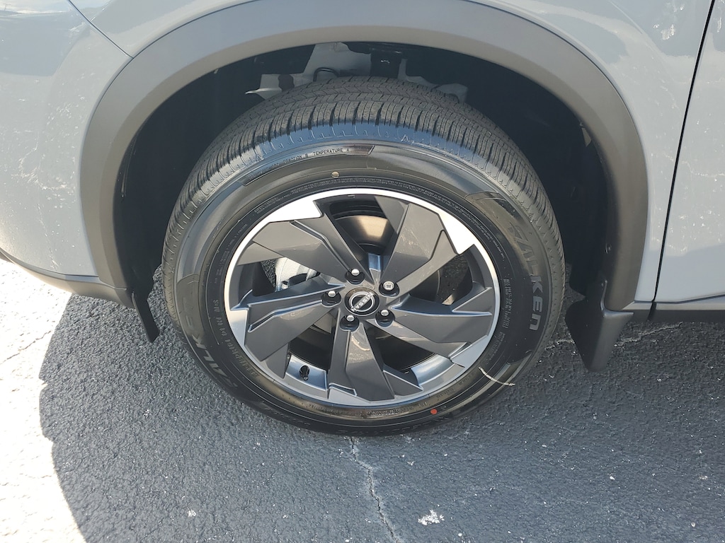 New 2026 Nissan Rogue SV SUV