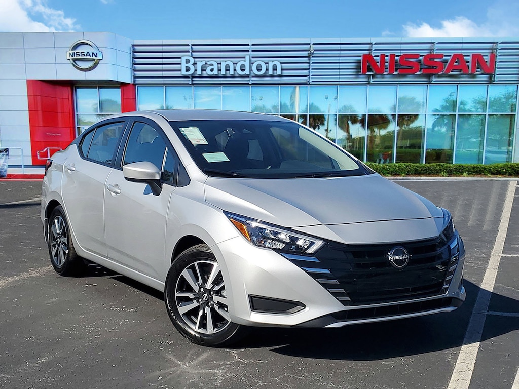 New 2025 Nissan Versa 1.6 SV Sedan
